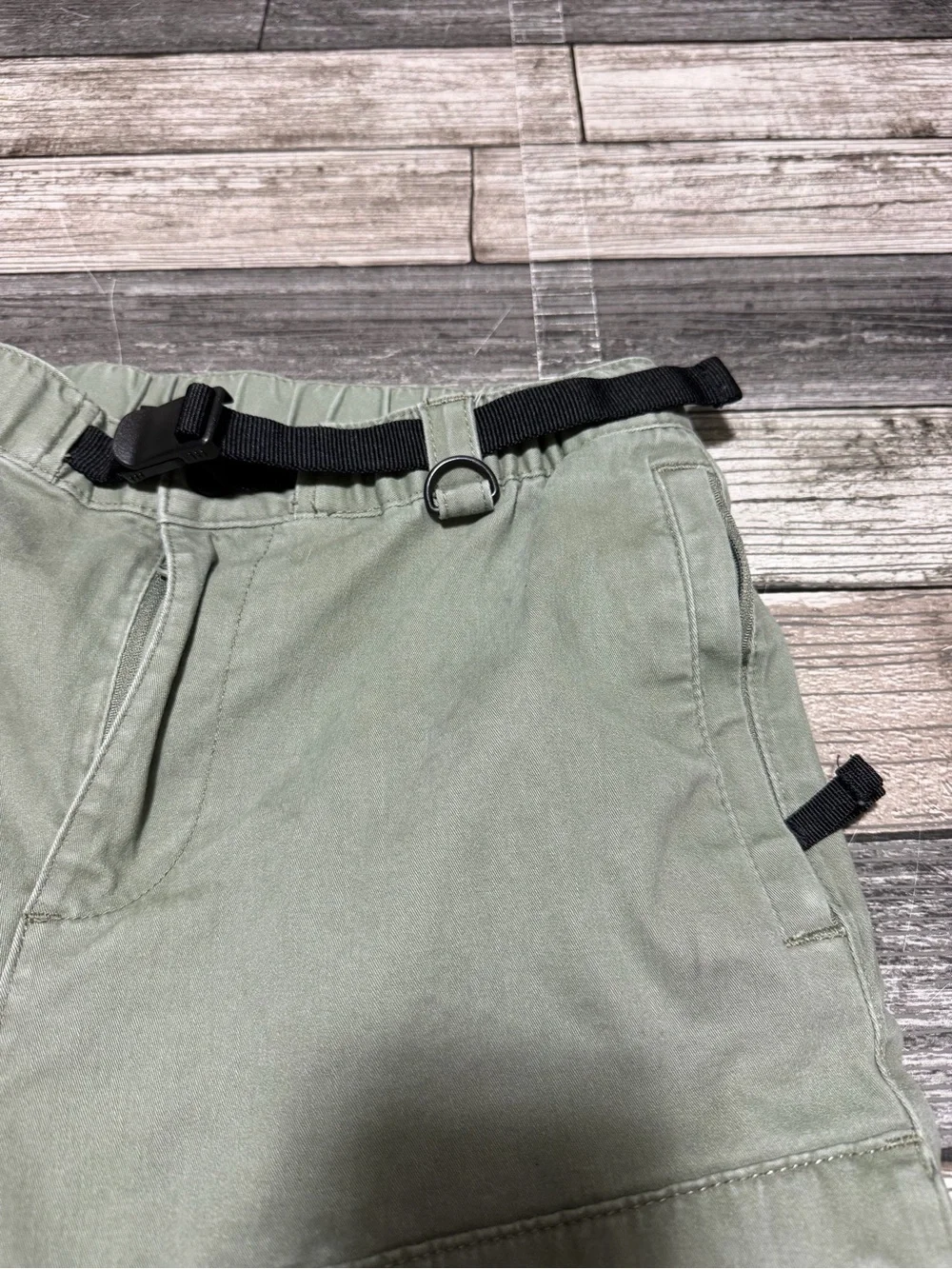 H&M Slim Fit Cargo Joggers Men’s XS Green Belted Tapered (Inseam 26) Zip Pockets